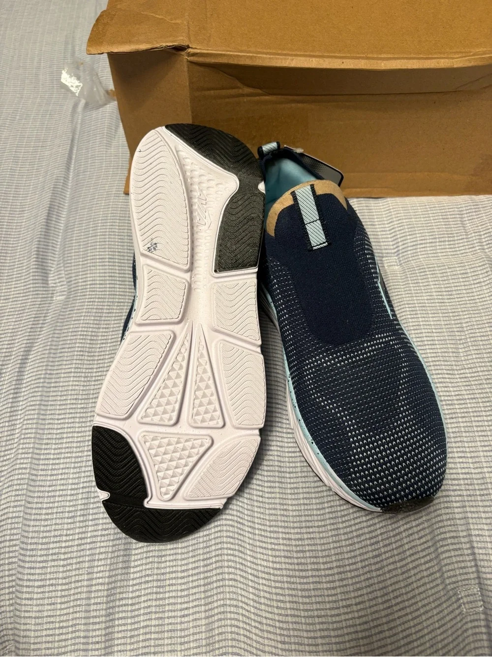 Men's Slip-On Knit Sneakers in Navy - Unbranded